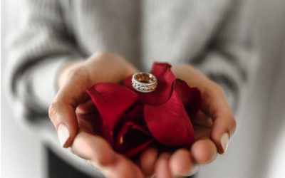 Pop the question in an exclusive way!